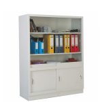 Библиотека с рафтове и плъзгащи врати